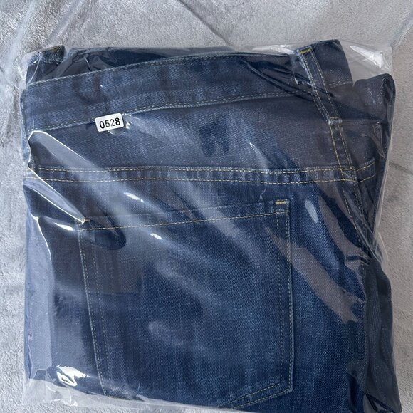 Mossimo Denim Women's Boyfriend Jeans Roll Tab Hem Distressed Blue Size 12/31 - Picture 10 of 10